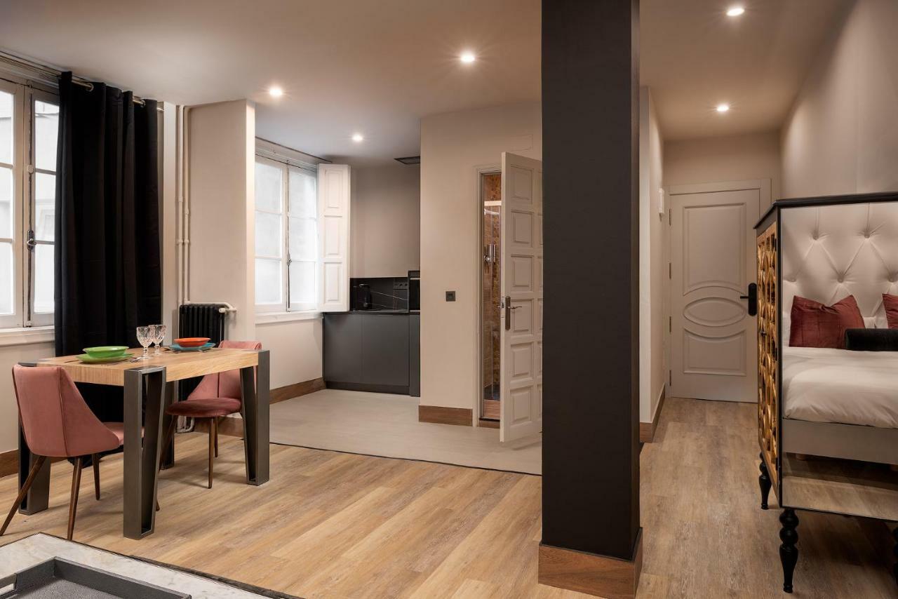 Suite 1907 Oviedo Low Cost Luaran gambar
